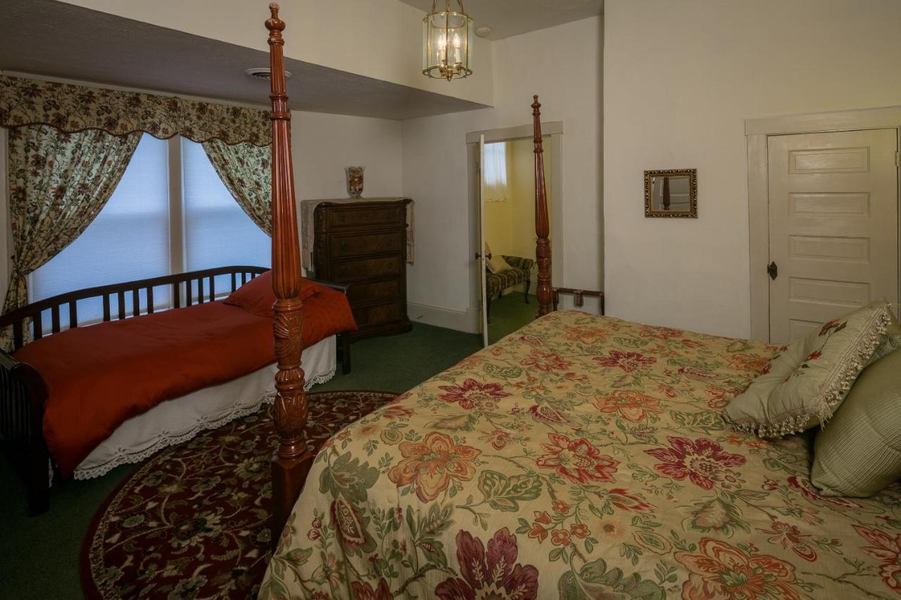 Taylor House Inn Банър Елк Екстериор снимка